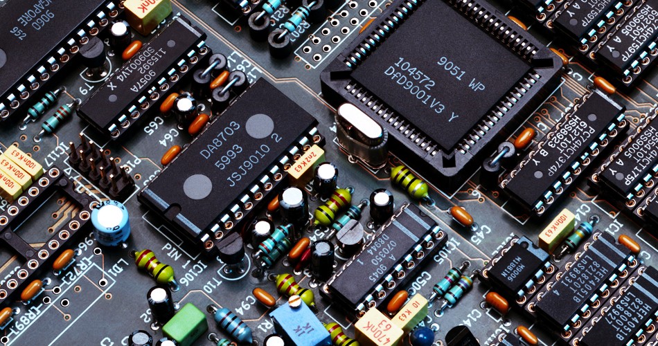 Gestion et distribution complexes de l'énergie dans l'assemblage PCBA