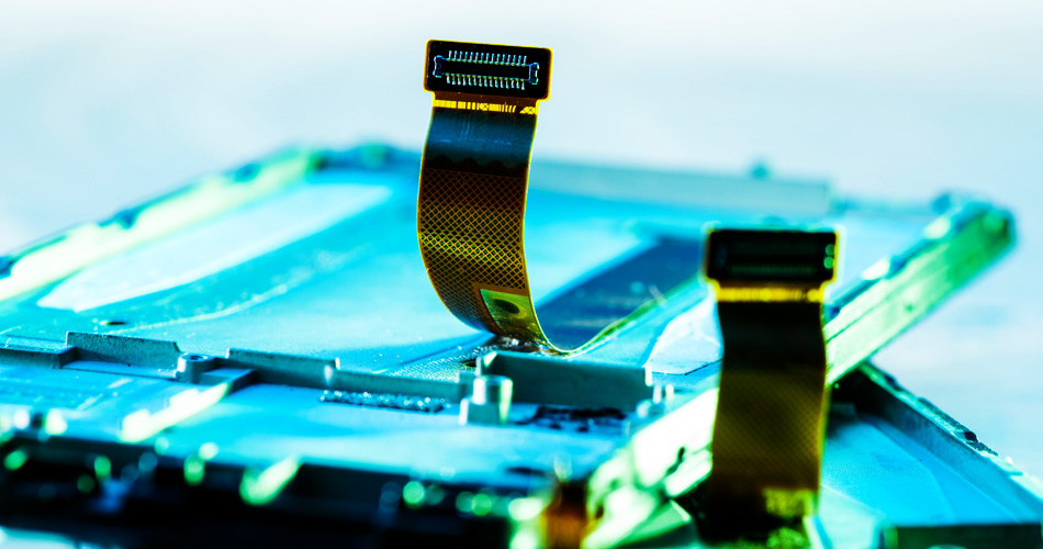 Transmission de signal à grande vitesse et routage de paires différentielles dans la conception PCBA