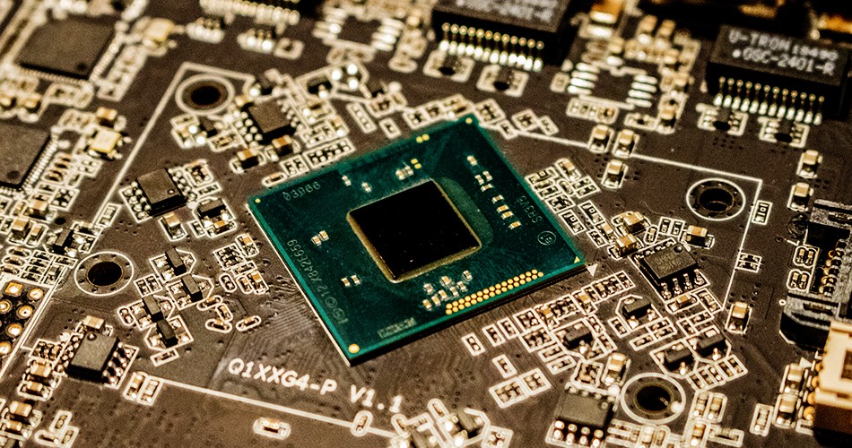 Processus de nettoyage dans le traitement PCBA