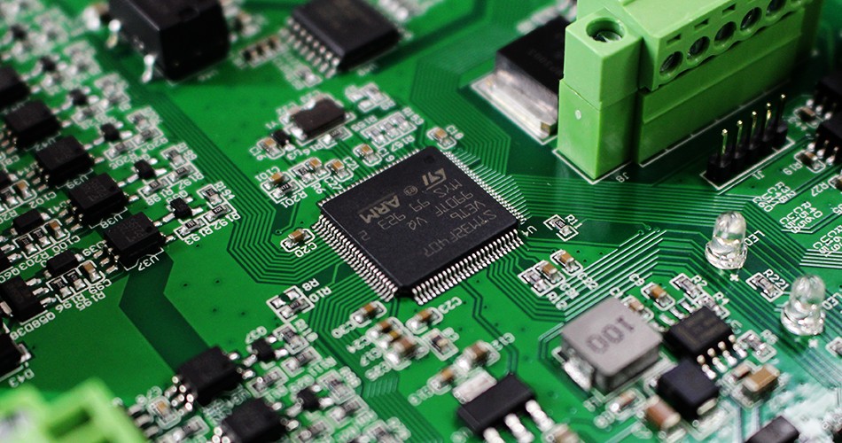 Circuits haute fréquence dans le traitement PCBA