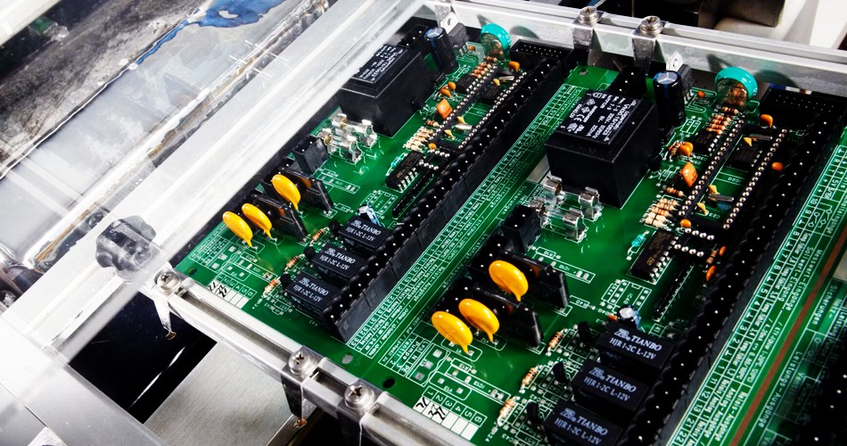 Maintenance des équipements dans le traitement des PCBA