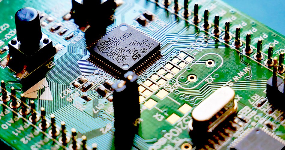 Méthodes de nettoyage dans le traitement des PCBA