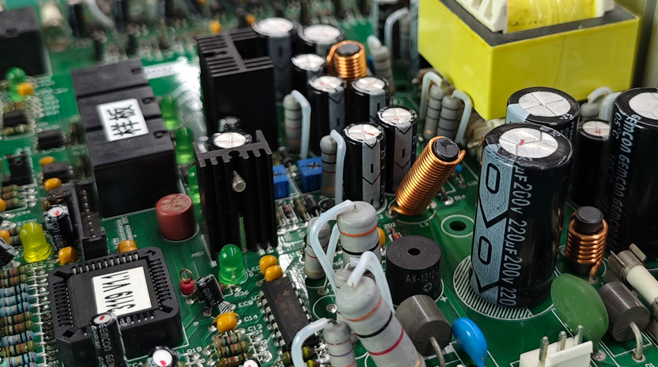 L'impact du mécanisme de communication multicanal des usines PCBA sur le support client