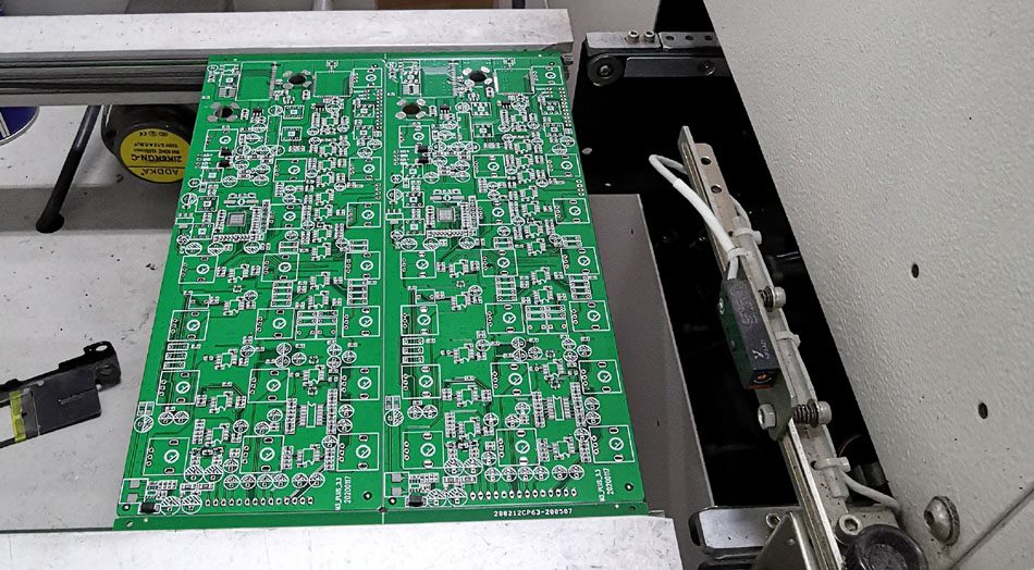 Quels sont les éléments essentiels pour garantir la livraison à temps des usines PCBA ?