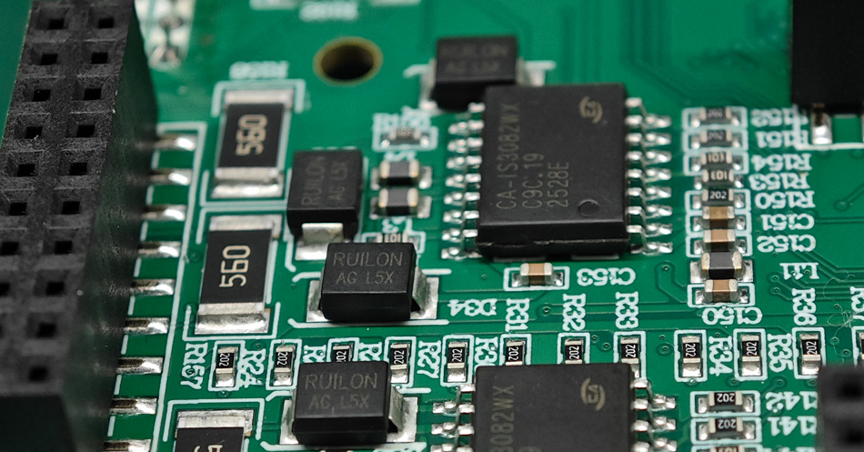 Répondre rapidement aux besoins des clients : comment fonctionne l'équipe de support technique d'une usine PCBA ?