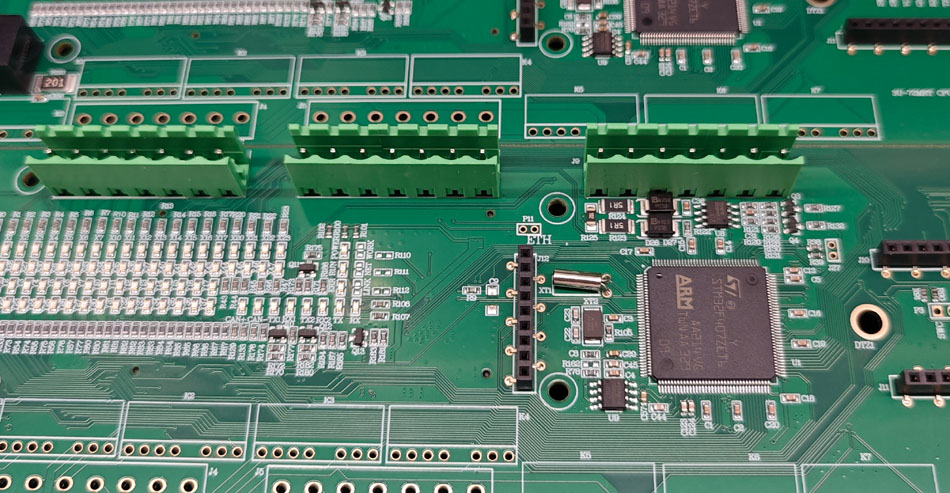 Comment les usines de PCBA peuvent-elles relever les défis des commandes urgentes ?